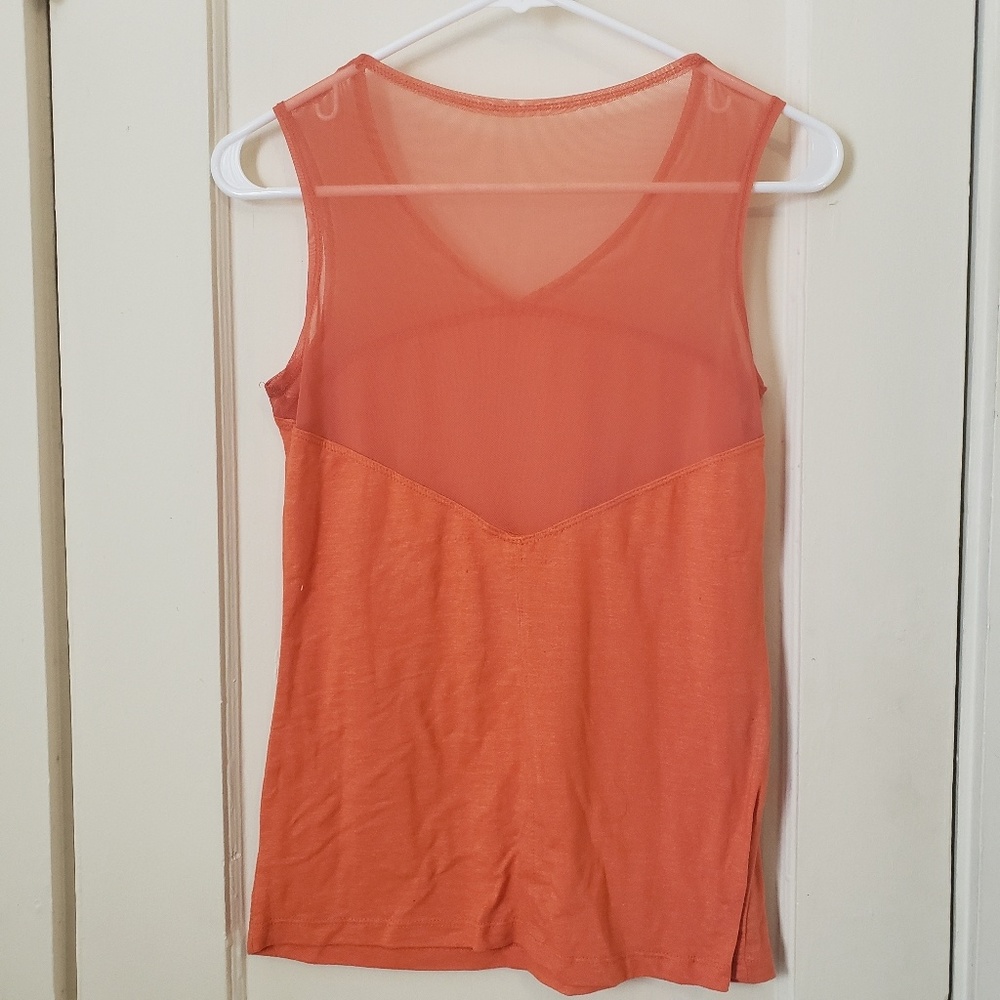 ❌SOLD❌ Oiselle Mesh Athleisure Tank - Picture 2 of 2
